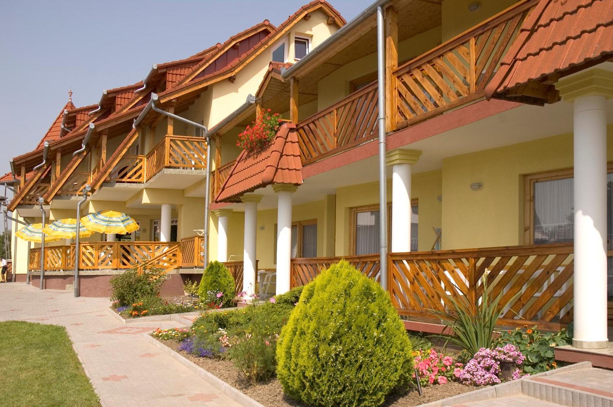 Erika Pension Keszthely Exterior photo